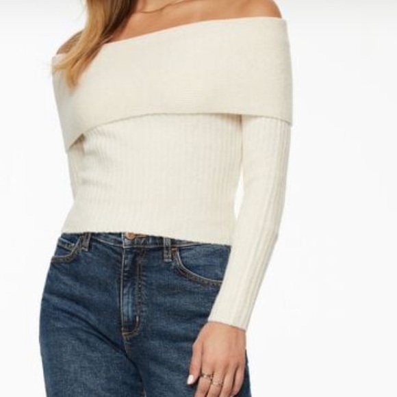 Dynamite off the shoulder sweater - Picture 2 of 2
